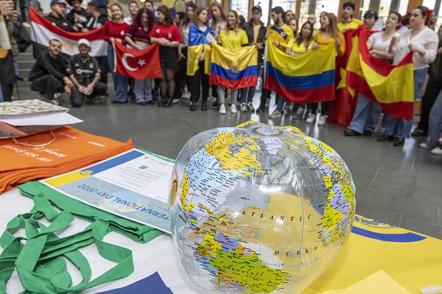 Course Image 06.05.2025: FRoSTA Around the World: Your Gateway to International Work Experience